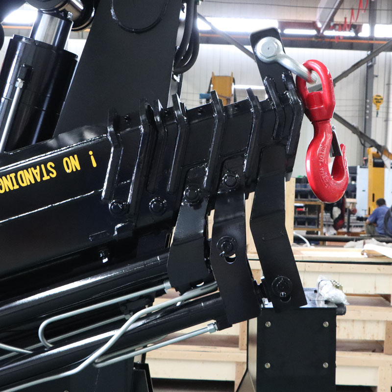 Grue marine à flèche articulée de 10 tonnes