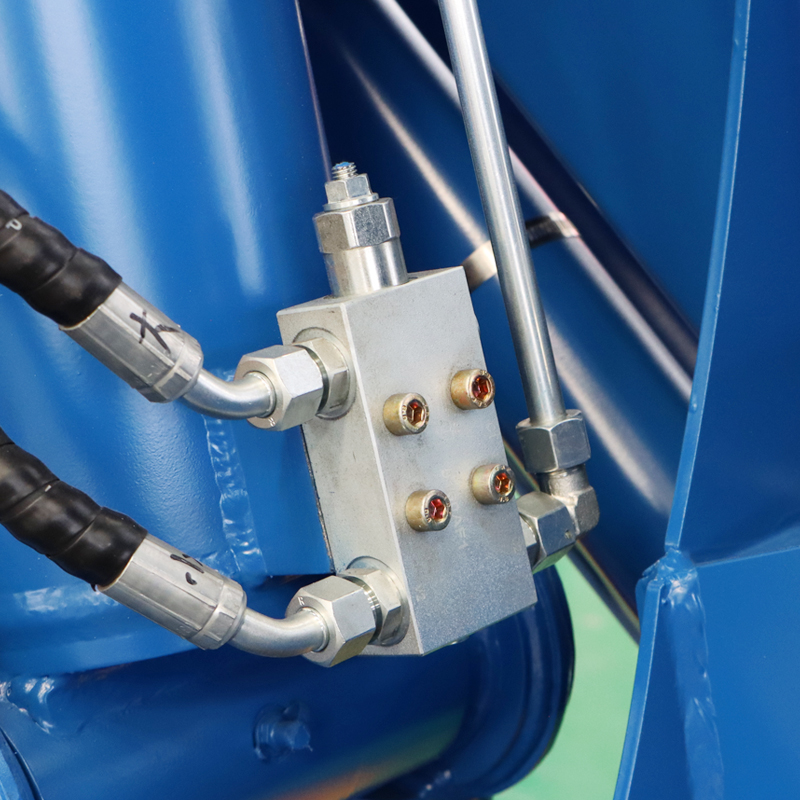 Grue montée sur camion à flèche articulée de 5 tonnes