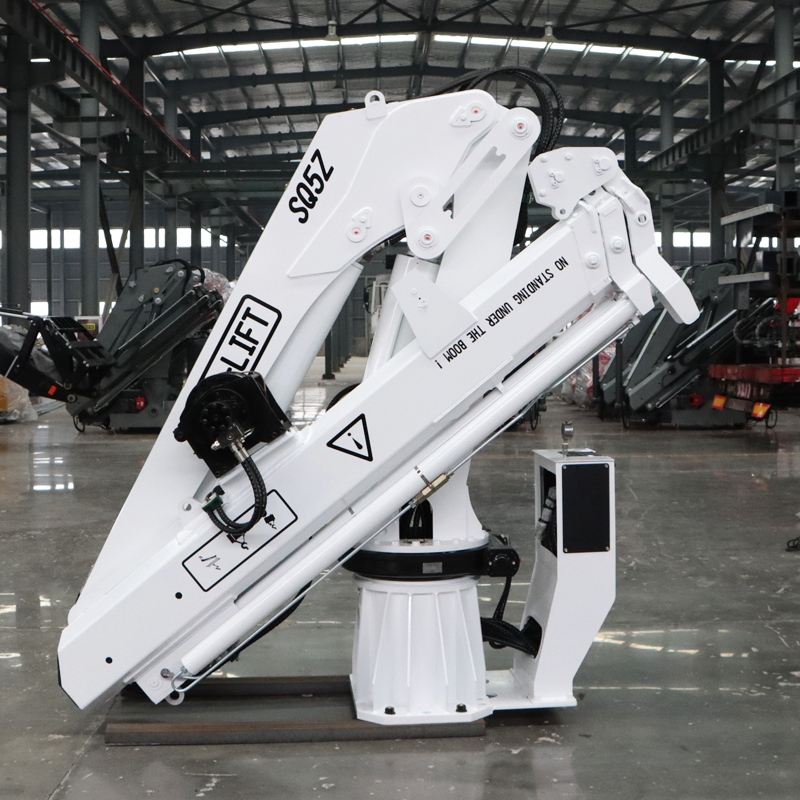 Grue marine à flèche articulée de 5 tonnes