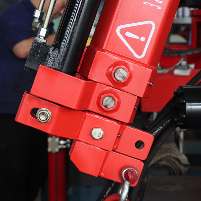 Grue pick-up 800 kg sans stabilisateurs