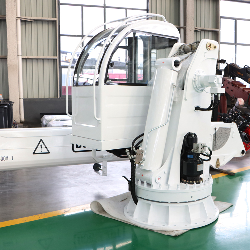 Grue marine à flèche télescopique de 12 tonnes