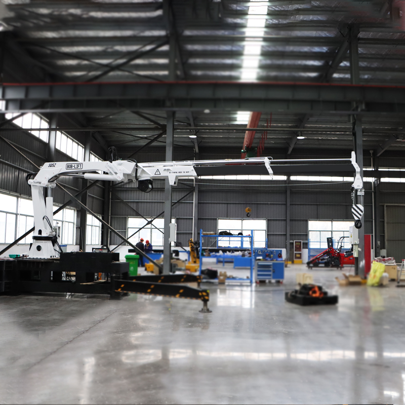 Grue marine à flèche articulée de 5 tonnes