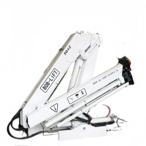 Grue montée sur camion à flèche articulée de 4 tonnes