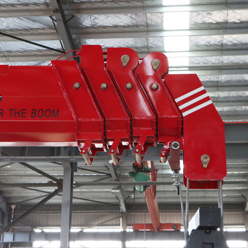 Grue marine à flèche télescopique de 20 tonnes