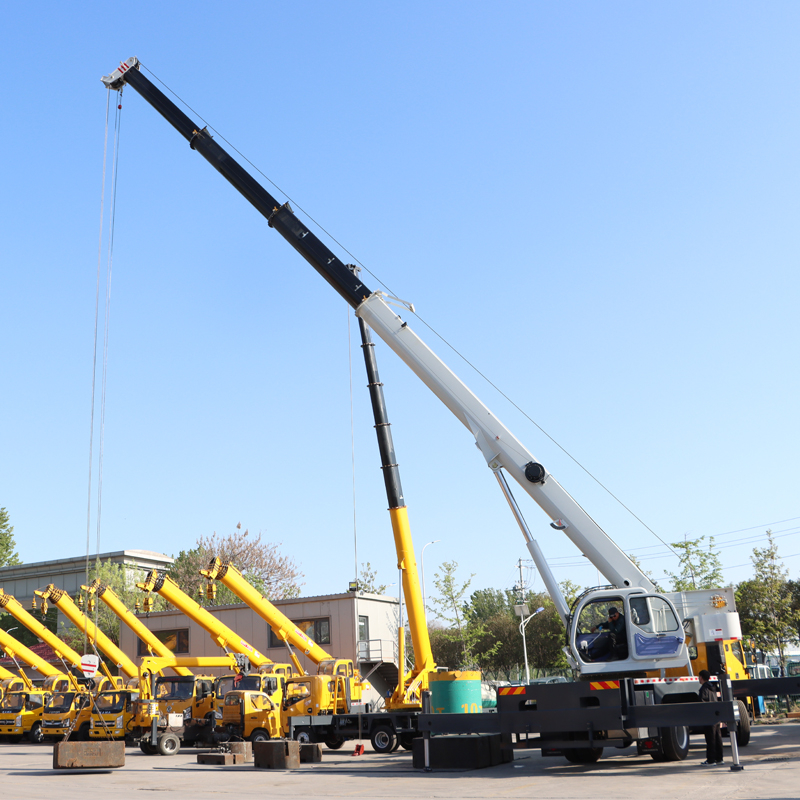 Camion-grue de 25 tonnes